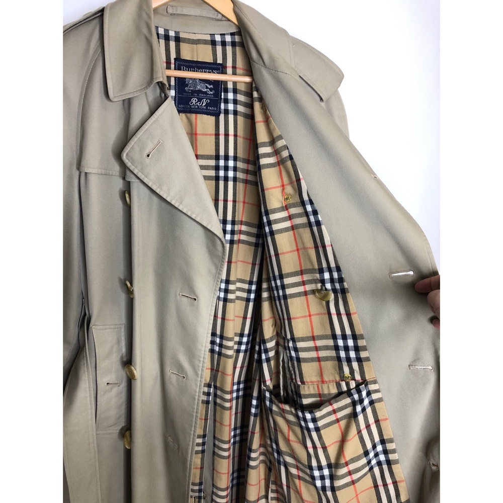 Burberrys Vintage Trench Coat - 46 Regular - Picture 8 of 16